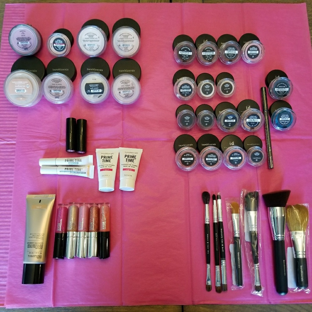 Bare Minerals 45 piece collection
